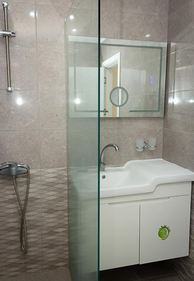 Apartment Lilia Kavarna Bagian luar foto